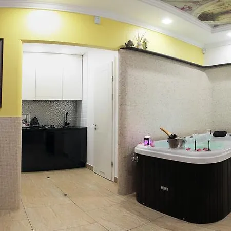 Luxury In Old Town 克莱佩达